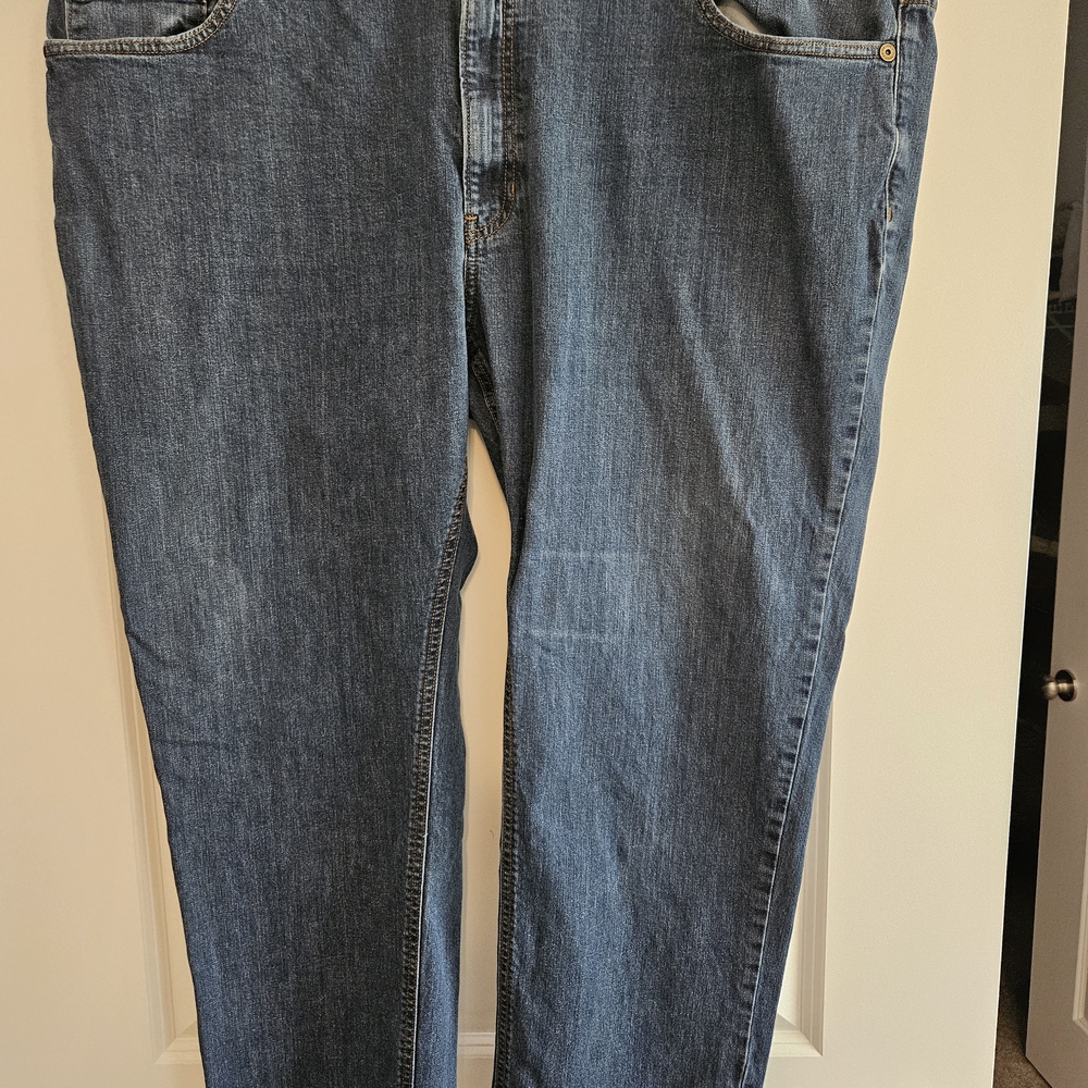 Relaxed Blue Denim Jeans with Classic Fit